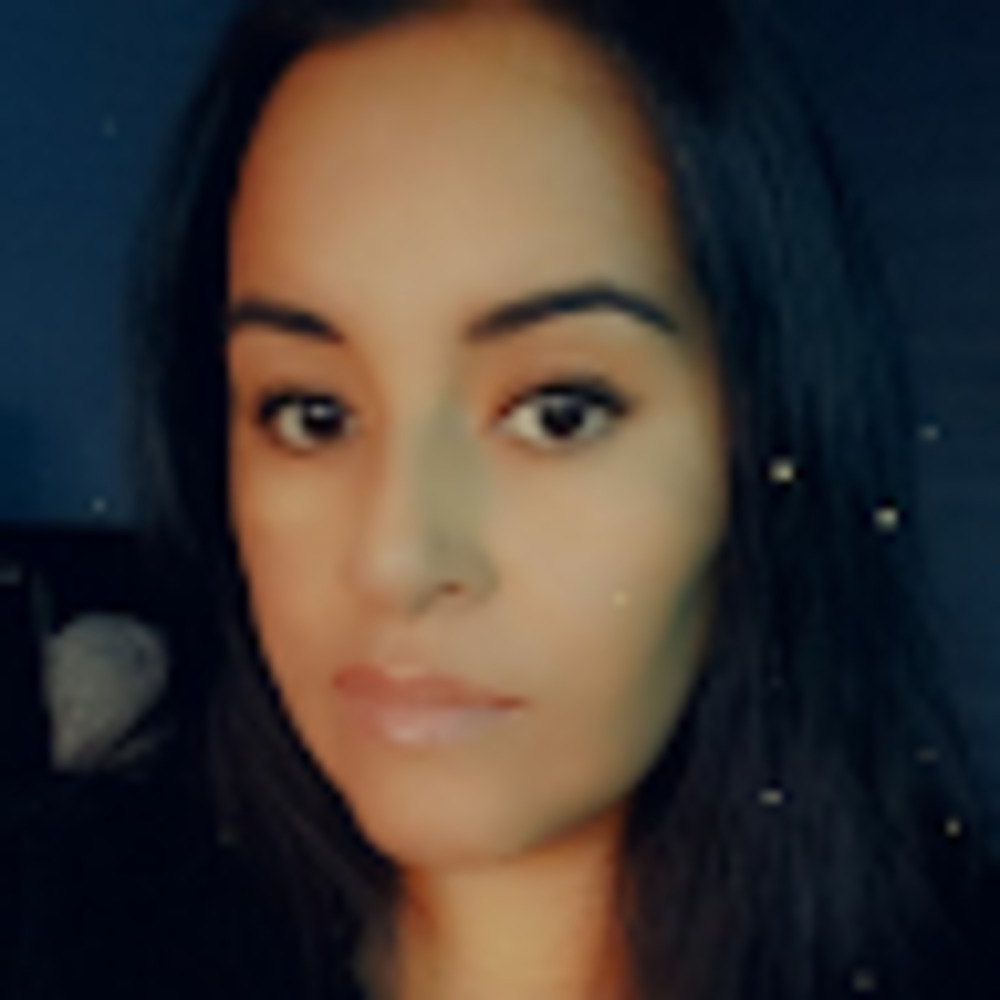 Meet your Posher, Elisa
